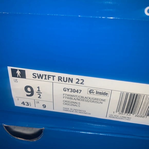 adidas Originals Swift Run 22 Athletic Shoe Color White/core Black/Grey main image 4